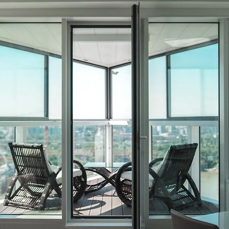 Voir Apartment บราติสลาวา ภายนอก รูปภาพ