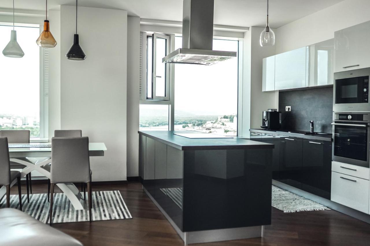 Voir Apartment บราติสลาวา ภายนอก รูปภาพ