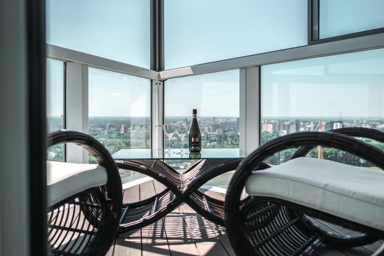 Voir Apartment บราติสลาวา ภายนอก รูปภาพ
